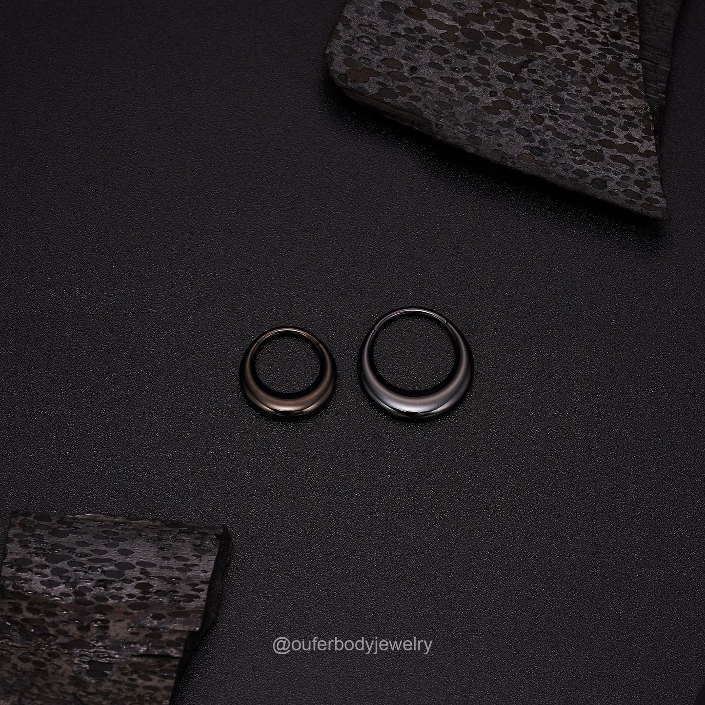 Lunar Bold Septum Clicker – Sculpted Shine for Unapologetic Style